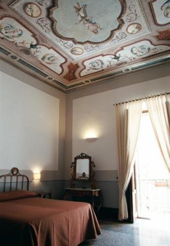 Hotel Palazzo D'Erchia Conversano Room photo