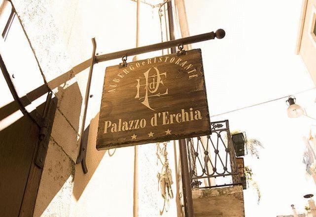 Hotel Palazzo D'Erchia Conversano Exterior photo